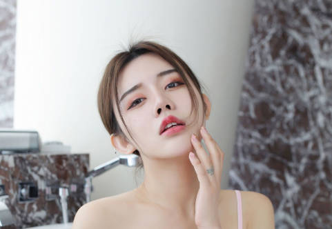 ASMR颅内高潮系列 棒棒哒小女友口腔音舔耳 嗷呜嗷呜的好可爱